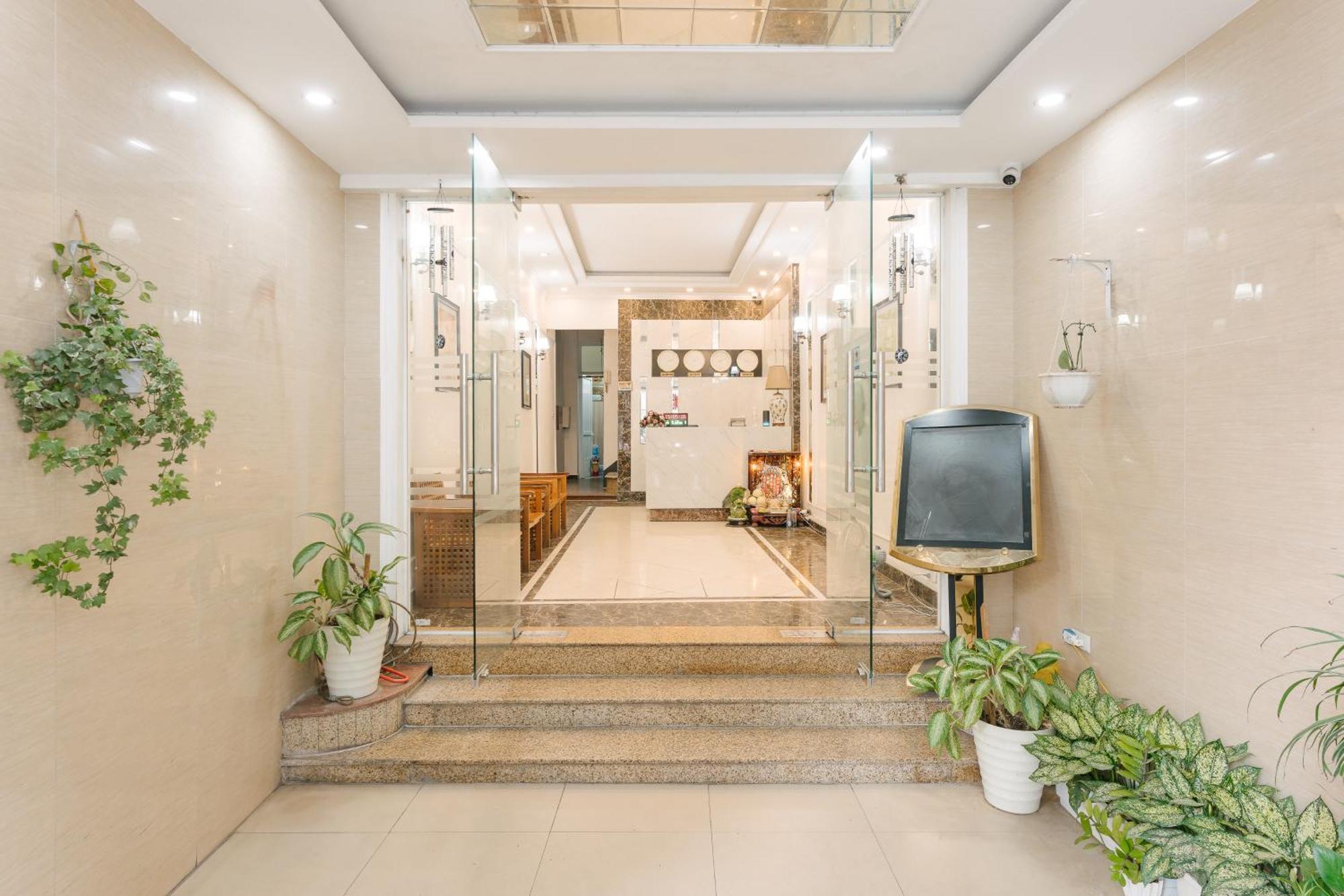 The Ky Moi Hotel And Spa - Ha Noi Center- Near Vincom Ba Trieu Hanoi Exterior photo